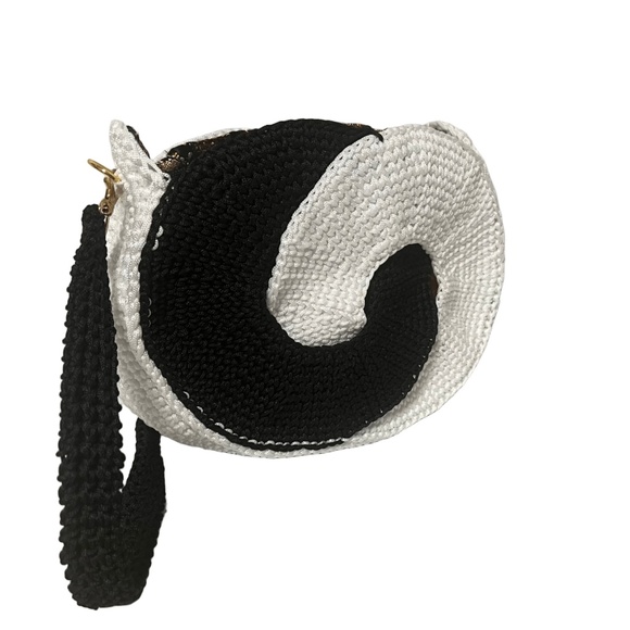 African Handmade Crochet Sling Purse Yin Yang - Picture 2 of 6